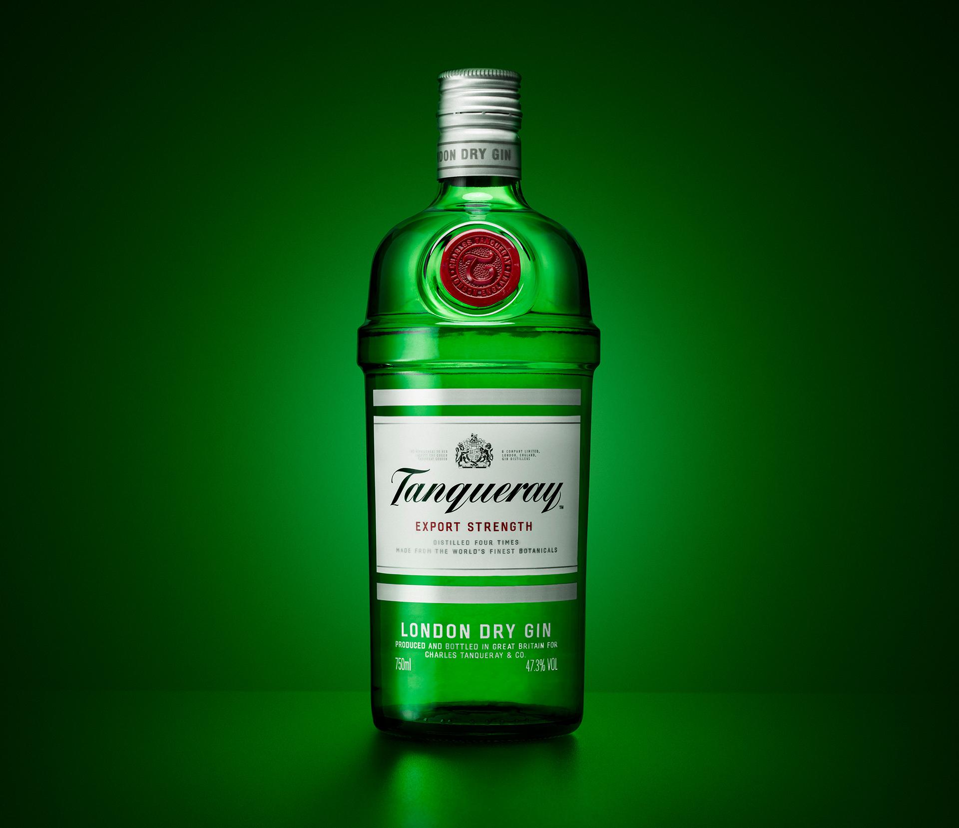 1 Gin mixpakket met fles Tanqueray London Gin dry € 25,00