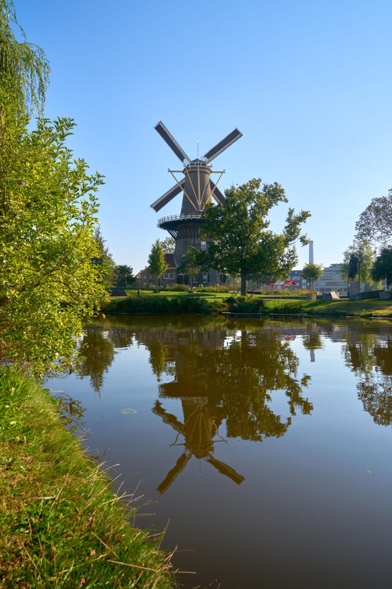 Bon t.w.v. € 150,00 voor Petit Restaurant De Valk in Leiden