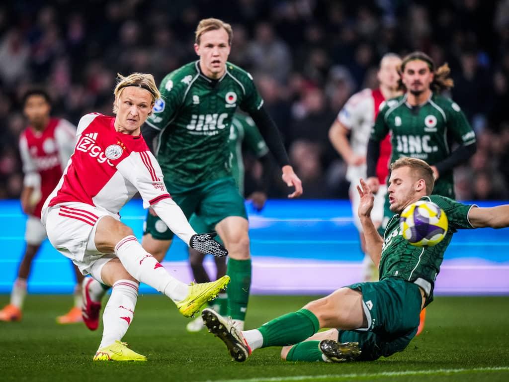 3 Kaartjes voor wedstrijd Ajax - Utrecht in seizoen 2026/2027 met vooraf lunch bij restaurant Loetje aan de Amstel